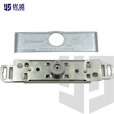 Redőnyös ajtó középzár